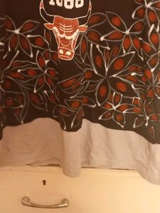 Chicago Bulls Layered T-Shirt