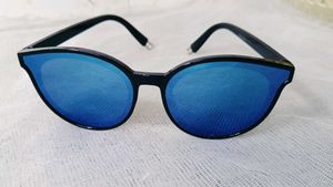 Blue Mirrored Cateye Sunglasses