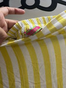 yellow strips pants