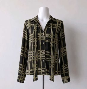 Geometric Print Blouse