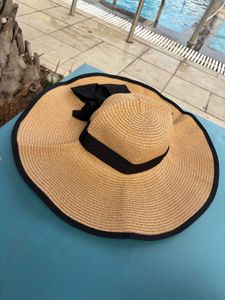 Stylish Sun Hat with Bow Detail
