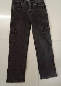 Stylish Dark Wash Cargo Jeans