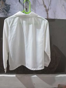 Chic White Collared Button-Up Shirt