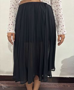 Chic Black Pleated Midi Skirt