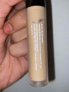 Swiss Beauty Liquid Concealer