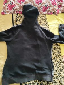 Sweater (Size M)