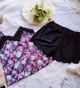 satin floral Cami with beautiful shorts 👍👍