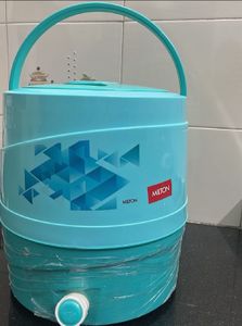 New- 16 litre Milton Water Cane
