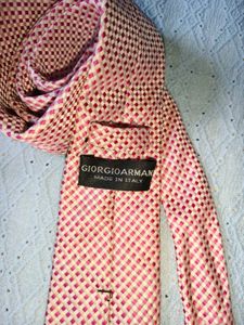 Giorgio Armani Pink Geometric Tie