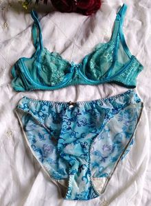 Beautiful Lace Bra and Panty Set