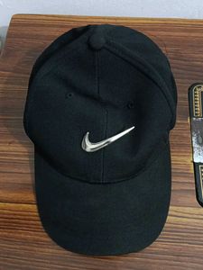 Black Nike Cap