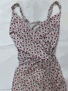🌺Floral Ruched V-Neck Dress🌺