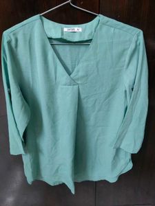 Stylish Mint Green V-Neck Top
