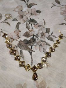 Elegant Gemstone Necklace Set
