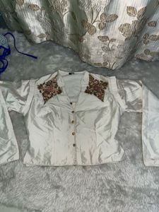Elegant Embroidered Blouse💠