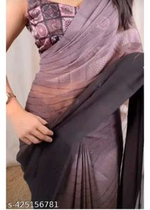 Elegant Saree with Stylish Blouse piece