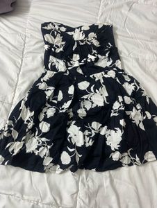 Forever 21 floral print sweetheart