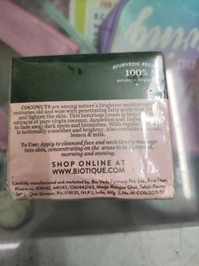 Biotique Coconut Brightening Instant Glow Cream
