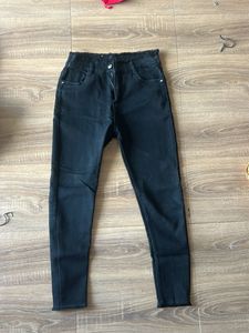 Black Skinny Fit Jeans