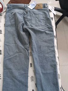 Light Wash Denim Jeans
