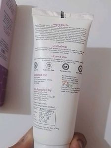 Yes Glow Dark Spot Corrector