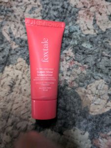combo of foxtale face wash and moisturizer