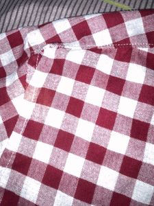 Maroon &amp; White Checked Full-Sleeve ShirtMaroon and