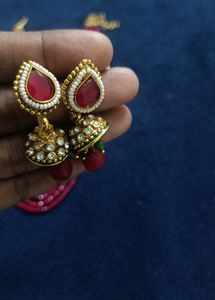 Beautiful Meroon Colour Crystal Set
