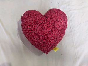 Set of 3 Heart-Shaped Plush "LOVE" Pillows