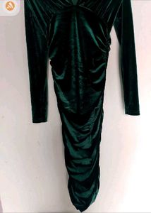 Elegant Green Velvet Ruched Dress