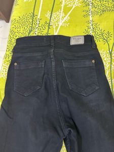 Classic Black Skinny Jeans