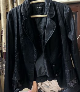 Chic Black Ruffled Jacket