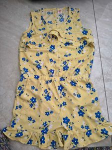 Cute Yellow Floral jumpsuit