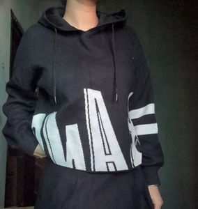 Cropped hoodie with BANG typography