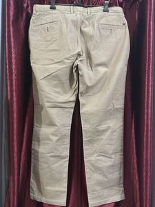 Men's Classic Khaki Chinos