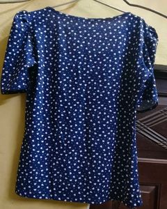 Charming Blue Heart Print Top