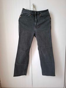 H&M Dark Wash Straight Leg Jeans| Waist 30