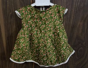 Set of 0-6 month old baby girl dress