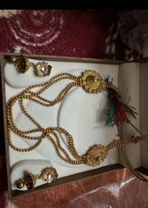 Exquisite Gold-Toned Layered Necklace &amp; Earring Se