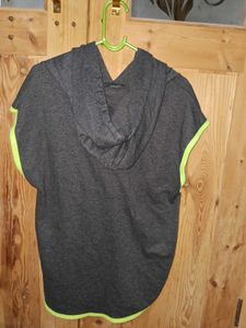 Sleeveless Hoodie Tunic Top