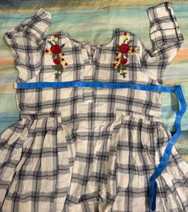 ProjectEve - Chic Embroidered Checkered Kurta