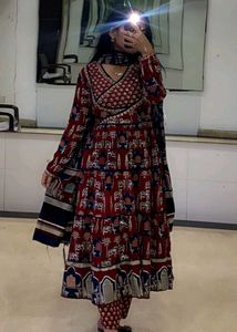 Anarkali suit set