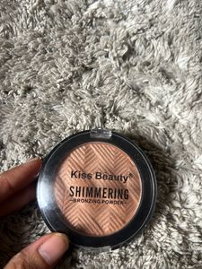 Kiss Beauty Shimmering Bronzer