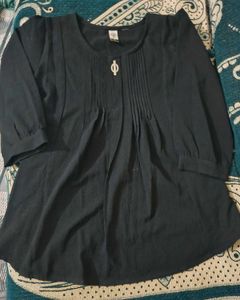 Elegant Black Pleated Top