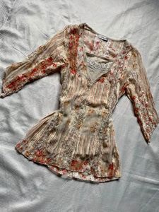 Chiffon lightweight top