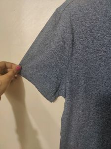 Men's Casual Tshirt. Like New. Good Condition