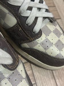 NIKE LV edition replica(almost new)