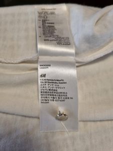 H&amp;M crochet White TShirt 30" Formal Classy
