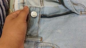Light Wash Denim Jeans