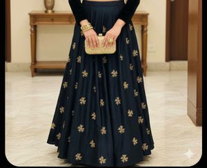 Elegant Embroidered Lehenga Choli Set